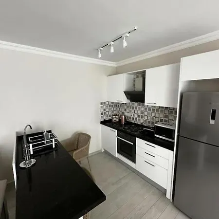 Sea Breeze Апартаменты *
